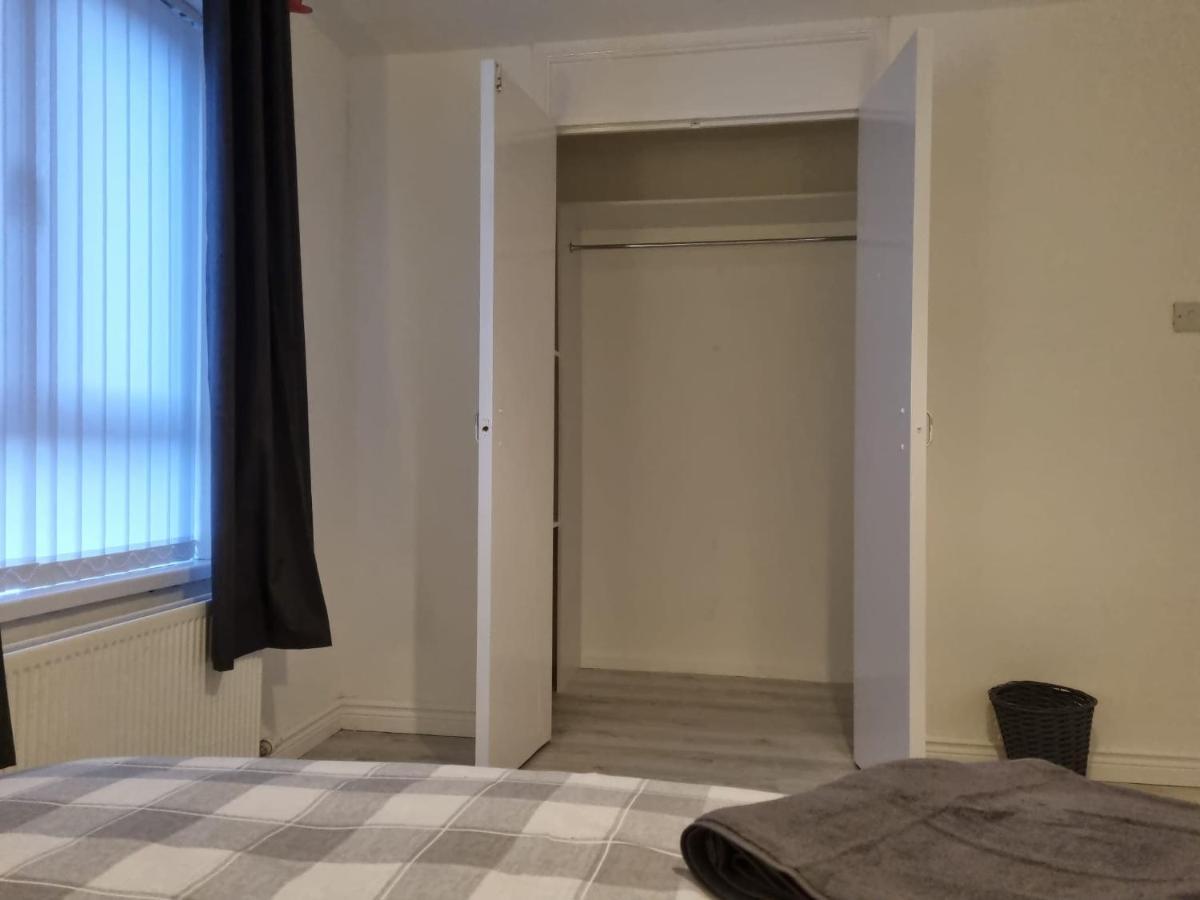 The Townhouse, Derry City Centre. Ngoại thất bức ảnh